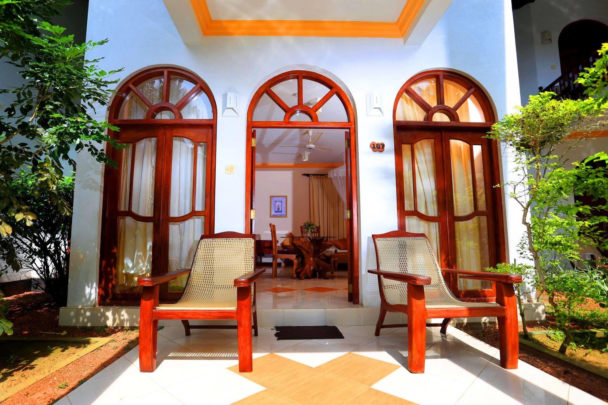 Hotel Bentota Village ภายนอก รูปภาพ